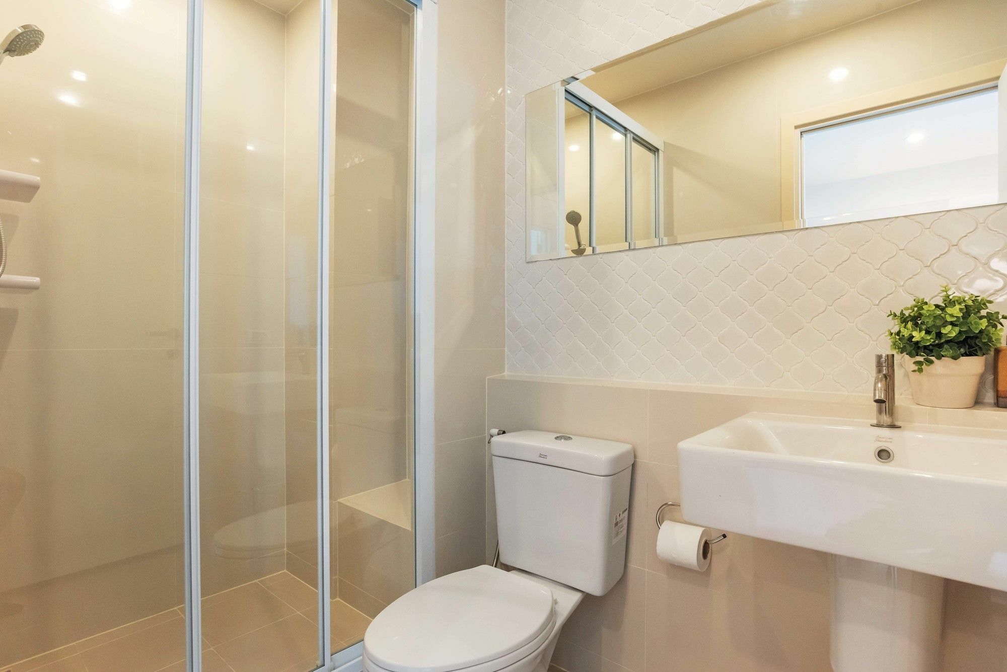 Favstay - The Base Downtown Phuket Luaran gambar